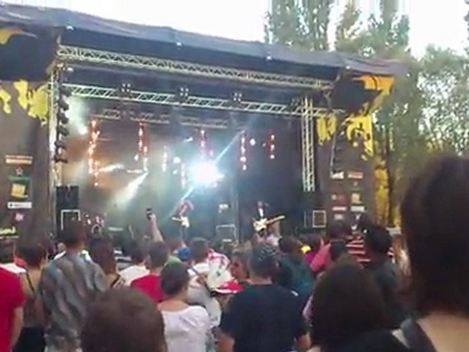 Stevans - Vodka Red Girls