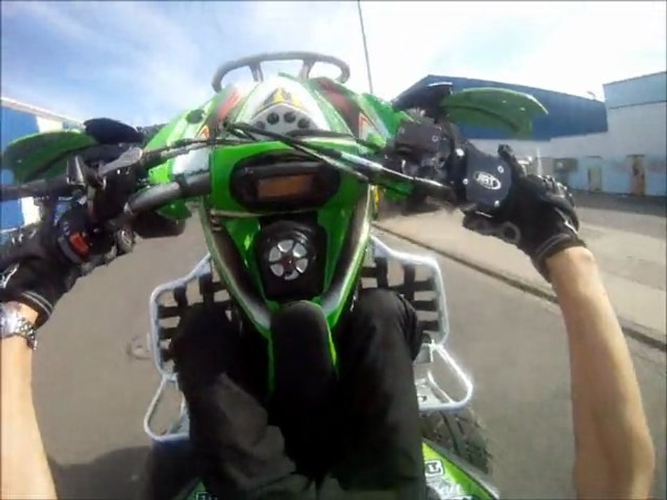 Test GOPRO HD - Wheeling en Kawasaki KFX 450 R