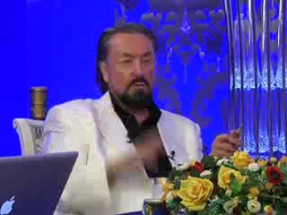 Yeraltında mağma su gibi kaynıyor, insanlar üstünde rahat yaşıyorlar.