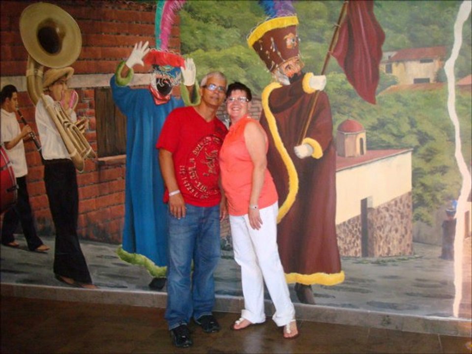 Lupe y Camilo en su aniversario 32