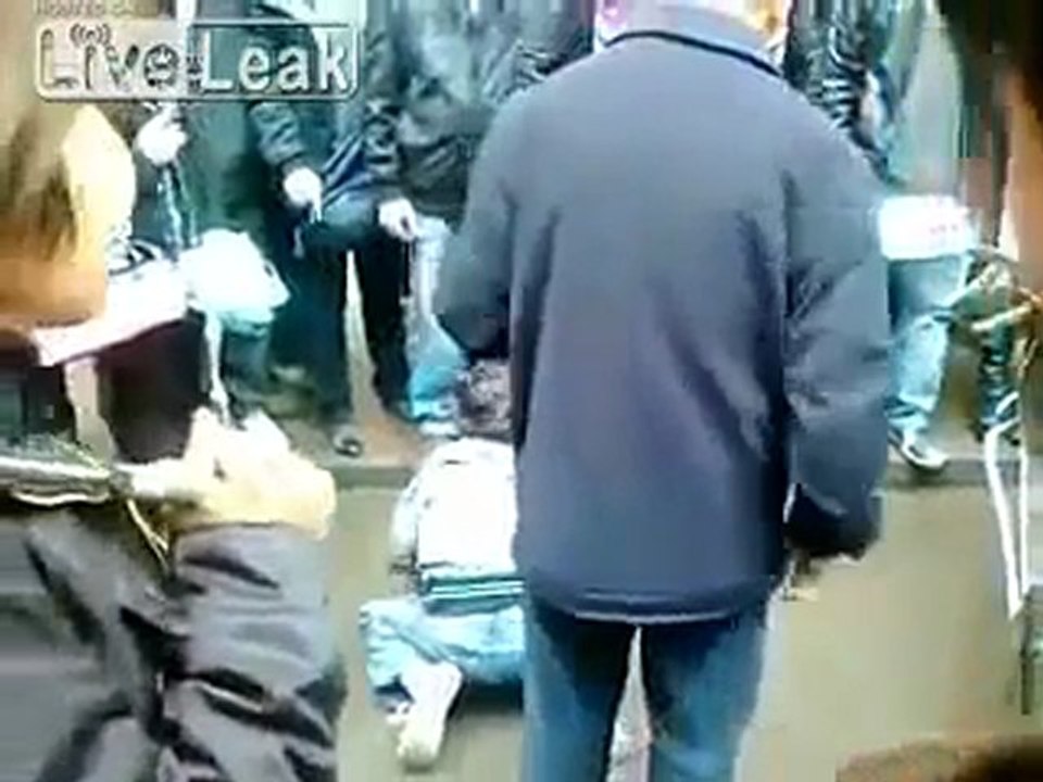 Edomite Kid's Hand Gets Crushed By Moabite Group