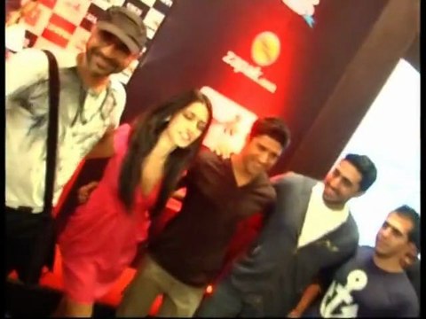 Farhan Akhtar Joins Trinamool Congress’ Youth Wing – Latest Bollywood News