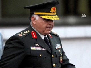 KOMUTANLAR EMEKLİ OLDU