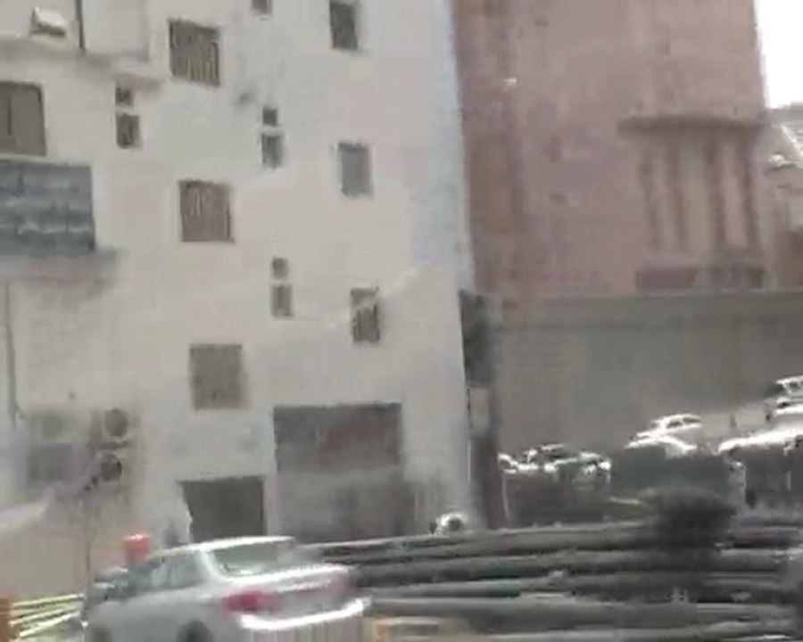 MOV02C121