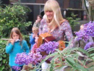 Workshops II Van natuur tot vlierkazoo Grabbelpas Nijlen &  MMM Hilde Frateur 2011