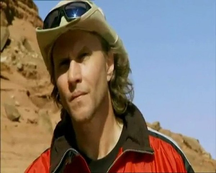 3_3 toujours vivant,cours chien!