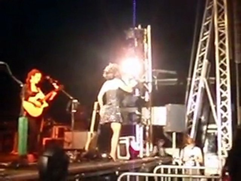 Jenifer @ Fos-sur-mer, 30.07.11 - Au Soleil.