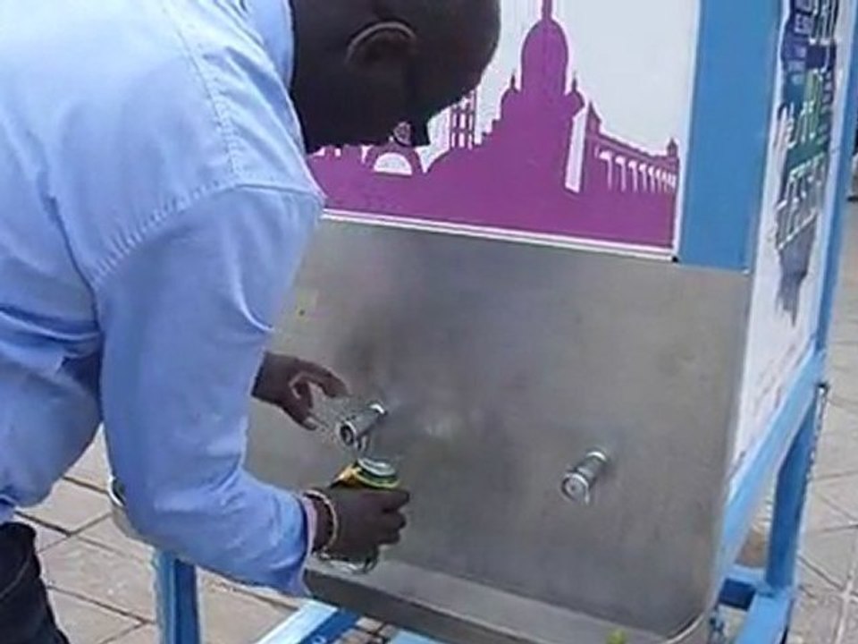 v27- L'eau de Paris