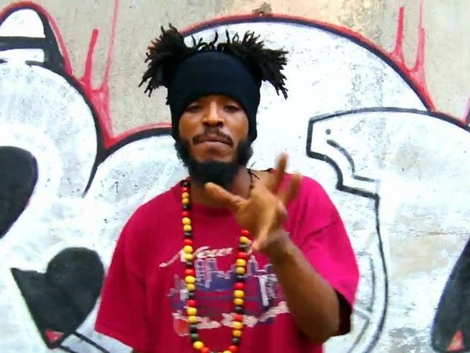 RAGGA-Gangsta-leya-RK-freestyle.2-STREET-BENCH-(HD)