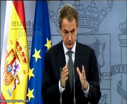 Zapatero adelanta las elecciones al 20 noviembre