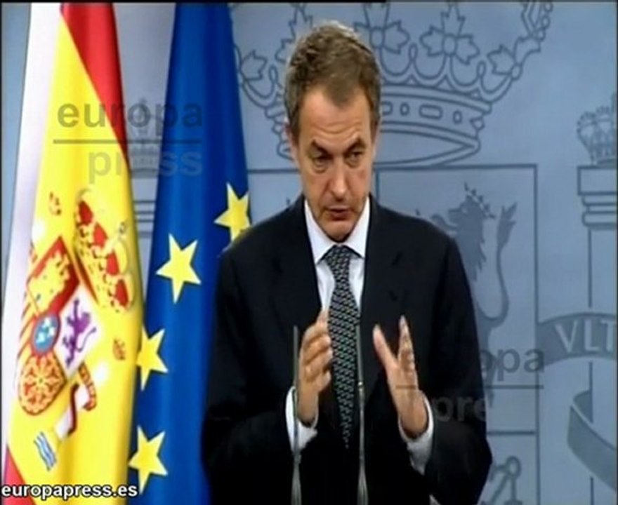 Zapatero adelanta las elecciones al 20 noviembre