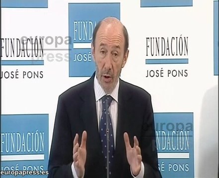 Rubalcaba:No me duelen prendas por escuchar al PP