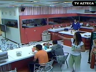 Johnny y Esme en la cocina