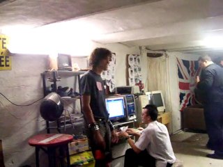 Les Salauds se Cachent pour Mourir -  2011 - 100_4992