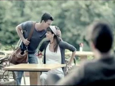 Yalın - Anlat Güzel Mi Oralar 2011 Orjinal Klip