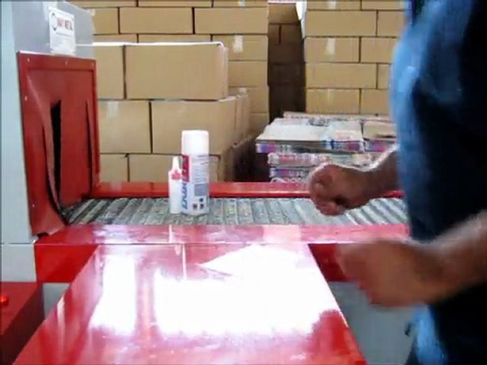 sleewe  emniyet  bantı shrink tüneli    promasyon  ambalaj  kavanoz  emniyet  bantı  shrink makinesi