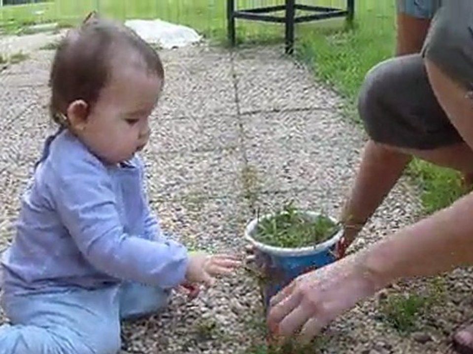 2011_30_07_zoe_desherbe