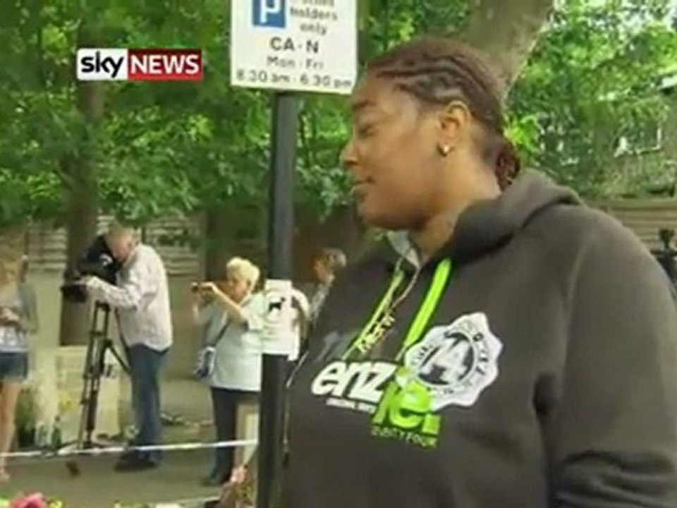 Amy Winehouse's Funeral - Sky News Report Iulie 2011