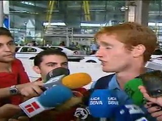 La selección sub 19, campeona de Europa, aterriza en Barajas