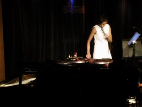 yelena k. (voc) + andreas schmidt (p) @ a-trane, berlin on 1st of august 2011