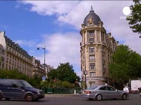 Barclays cuts jobs, BNP Paribas' profit disappoints