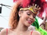 Exklusiv: Rihanna war fast nackt beim Karneval auf Barbados