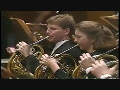 Himno Nacional del Perú por la Orquesta Sinfónica de Londres dirigida por John Williams