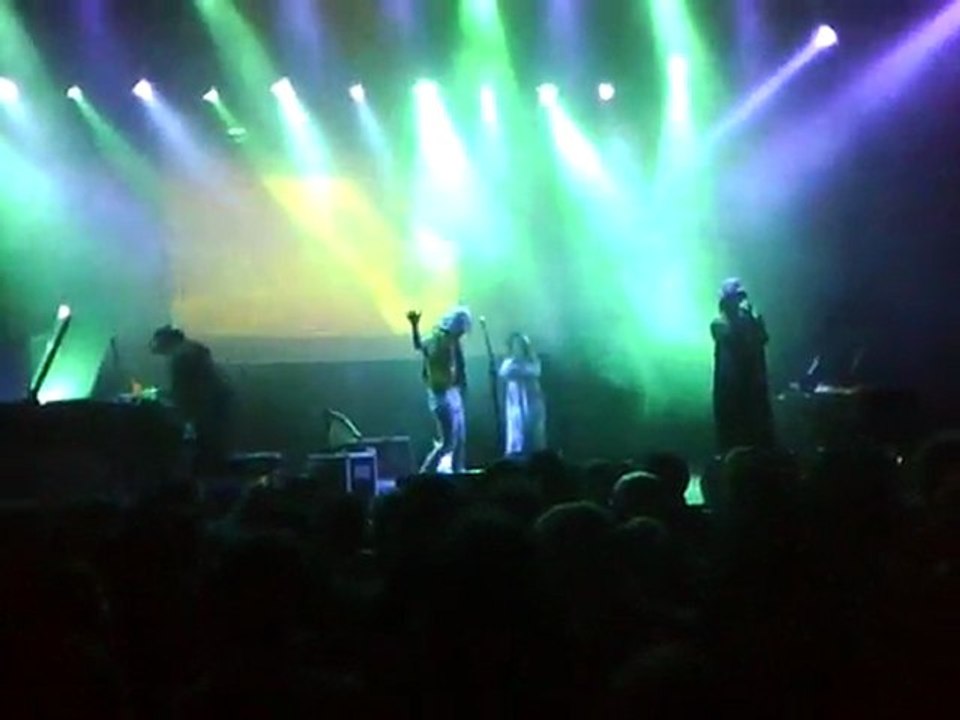 COCOROSIE LIVE à NICE "rainbowarriors"