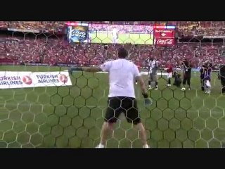 Kobe Bryant scores own goal at Mia Hamm charity game