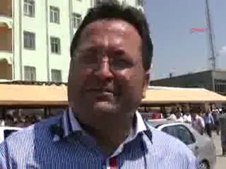 İlkokul mezunları için yapılan son ehliyet sınavında izdiham yaşandı