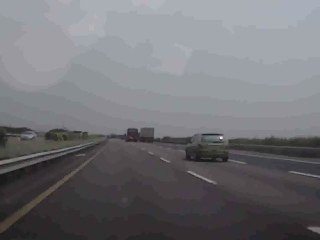 Gefährlich: Wie Sie das Einschlafen beim Fahren verhindern können 🚗