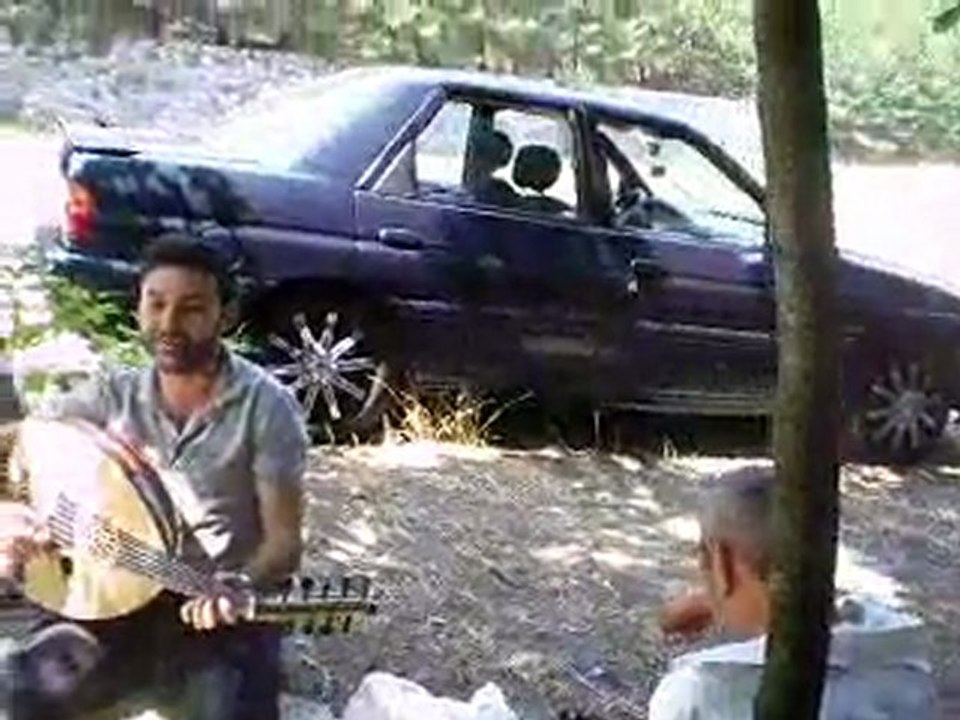 sertan-buruk acı piknikte