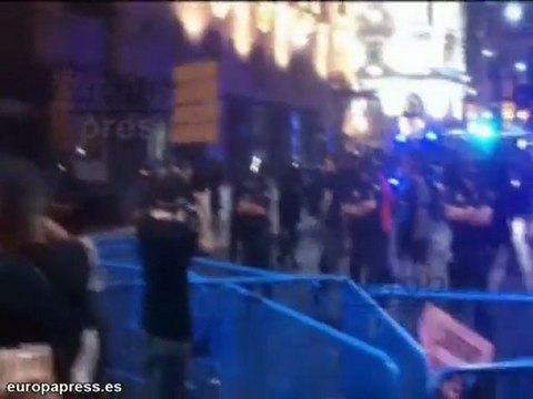 La tranquilidad vuelve a la Plaza Mayor tras desalojos