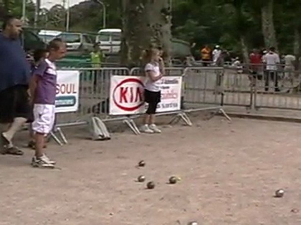 SEMAINE DE LA PETANQUE : BOULISTES EN HERBE