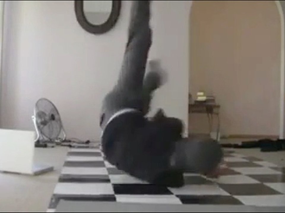 Le plus mauvais 'break dancer' au monde