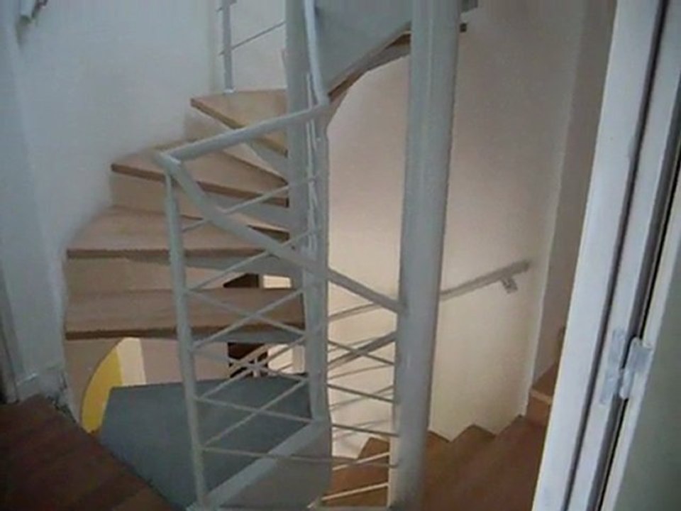 ferronnerie d'argoat , escalier métal et bois double fûts et volées droite