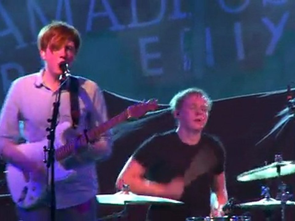 Two Door Cinema Club - What You Know (live)