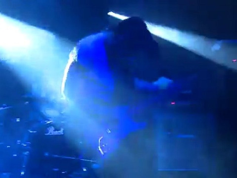 The Big Pink - Frisk (live)