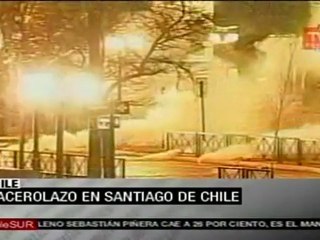 Confusión y represión en Chile, inicia cacerolazo nocturno