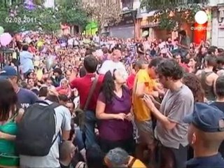 La police espagnole interdit toujours l'accès à la...