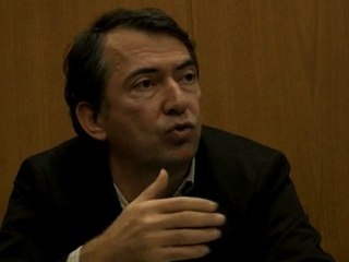 Jean-Claude Oliva : du verre à la mer, l'eau, un bien public !