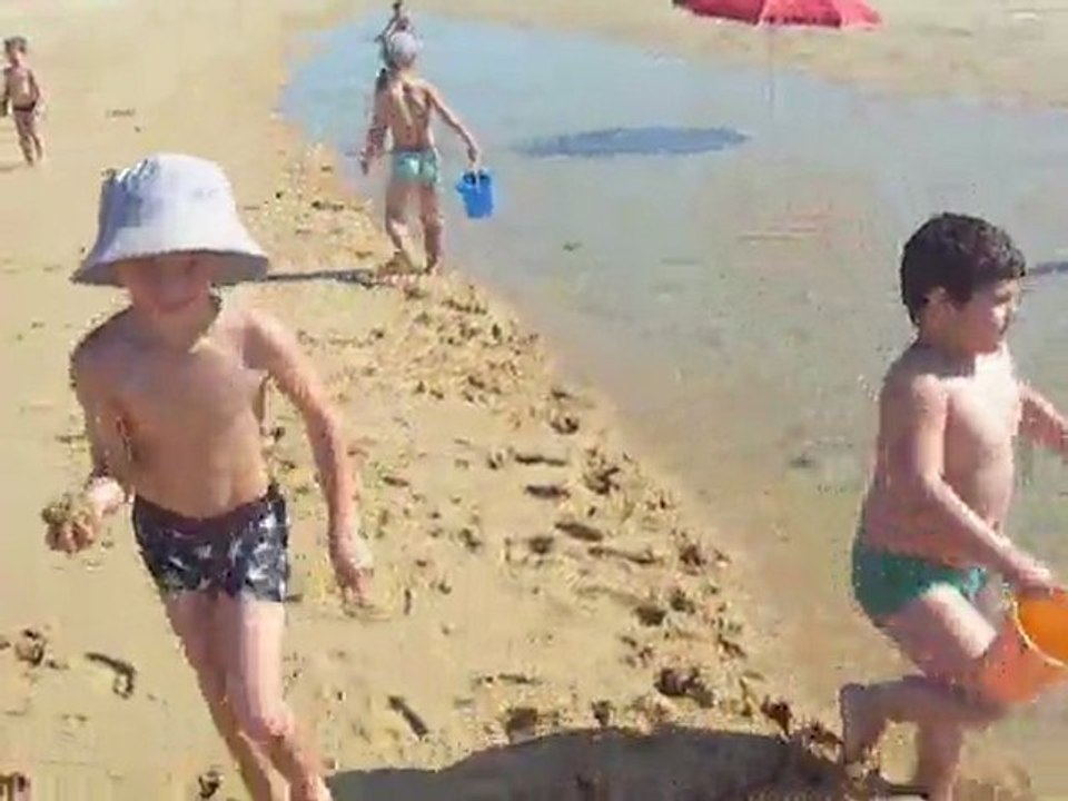 PLAGE PETITS