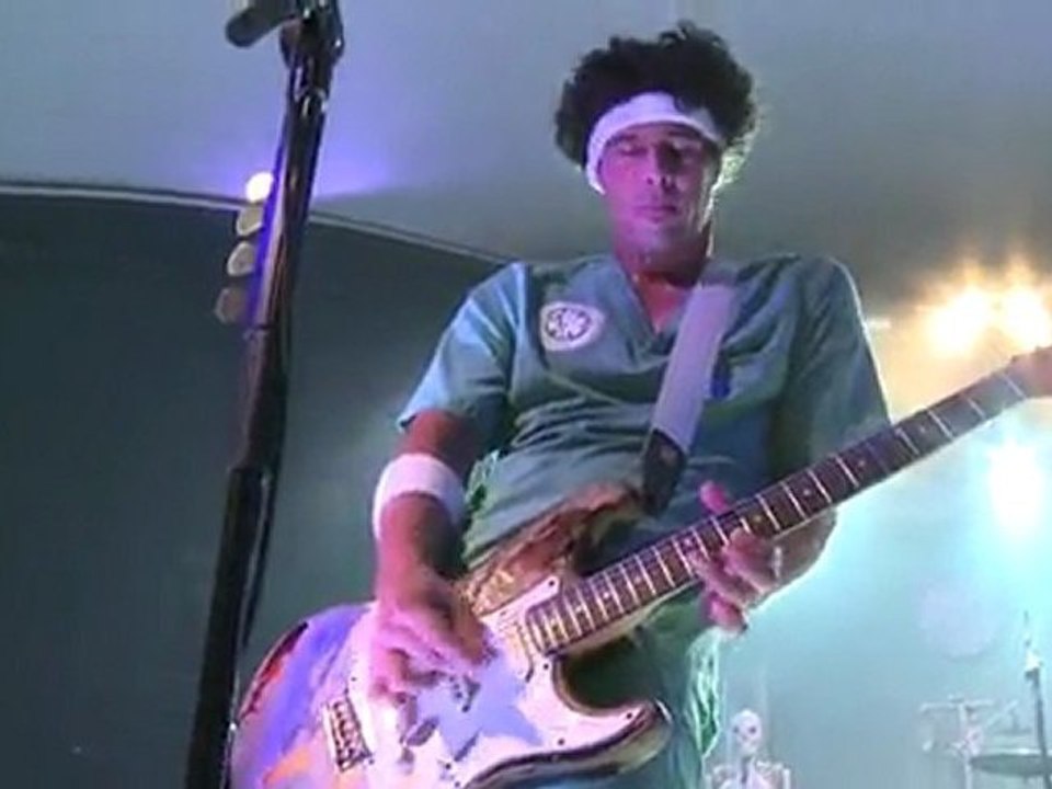 Pepper Rent (Live) video Dailymotion