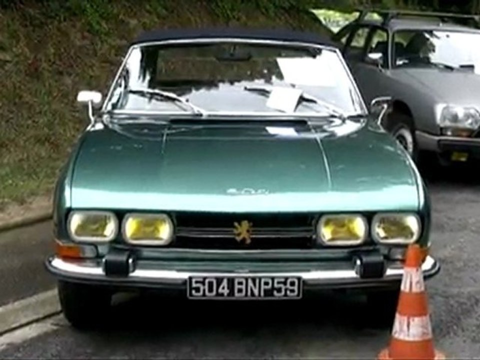 Rencontre de voitures anciennes à Saint Benin