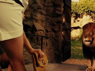 Zookeeper - Extrait "look like a hero" VF