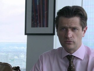 Bourses à la baisse : "il faut rassurer les marchés"