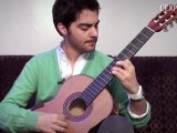 Milos Karadaglic et sa guitare en session acoustique