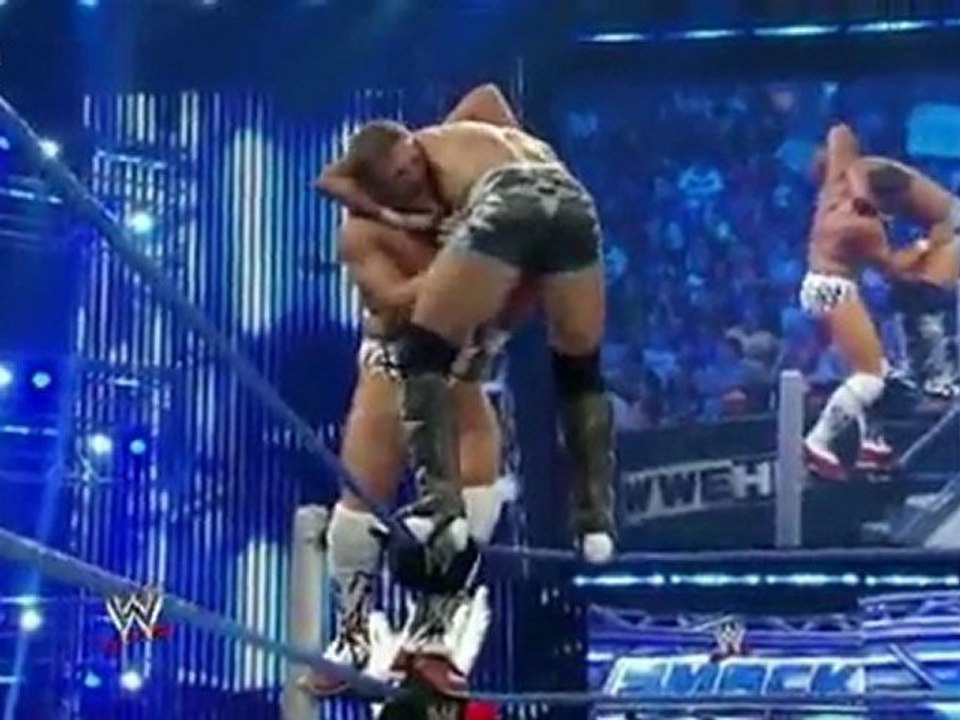 WWW.DESILINKS.CO - WWE SMACKDOWN - August 5th 2011 - HDTV Part 3
