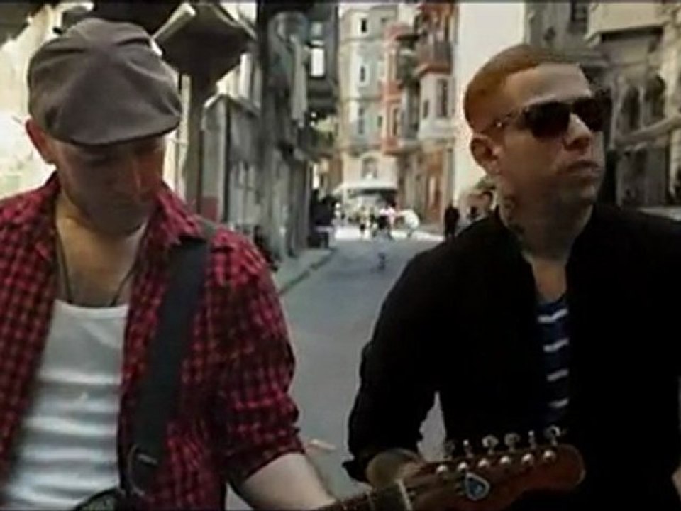 Athena - Ben Böyleyim