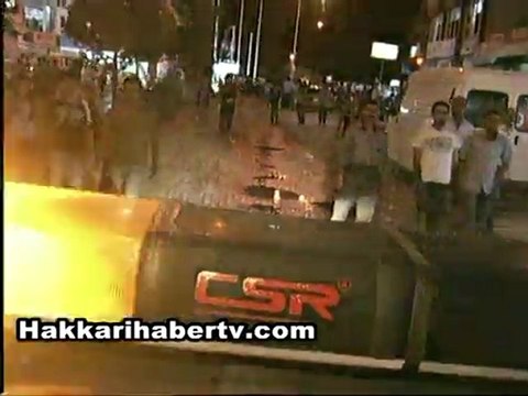 Hakkari'den Demirtaş'a sevgi seli